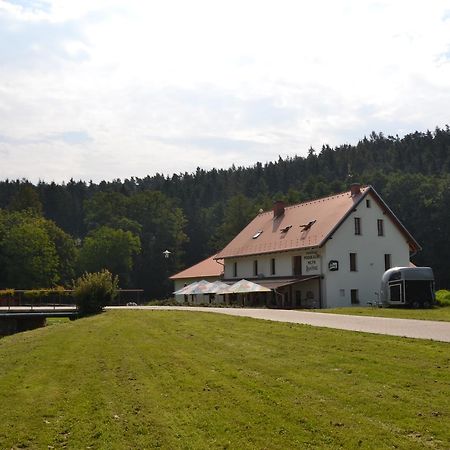 Hotel Podskalni Mlyn Ostopovice Exteriér fotografie